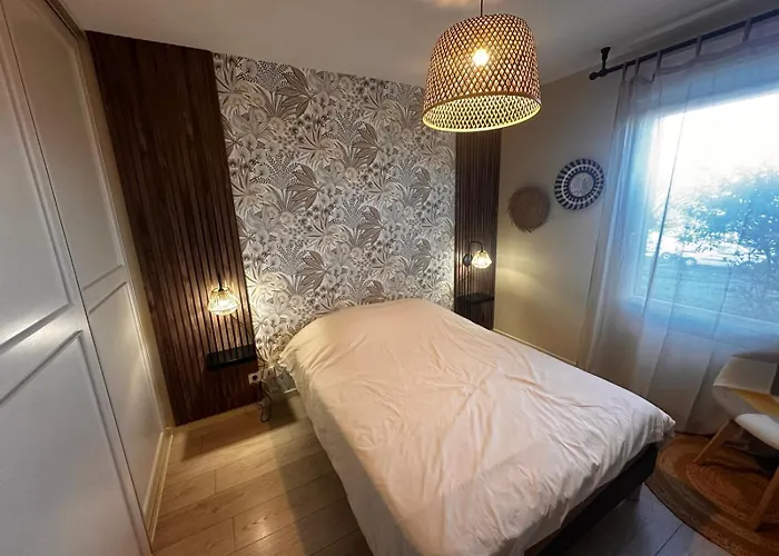 Le Calarius - Place Parking Gratuit * Chauray